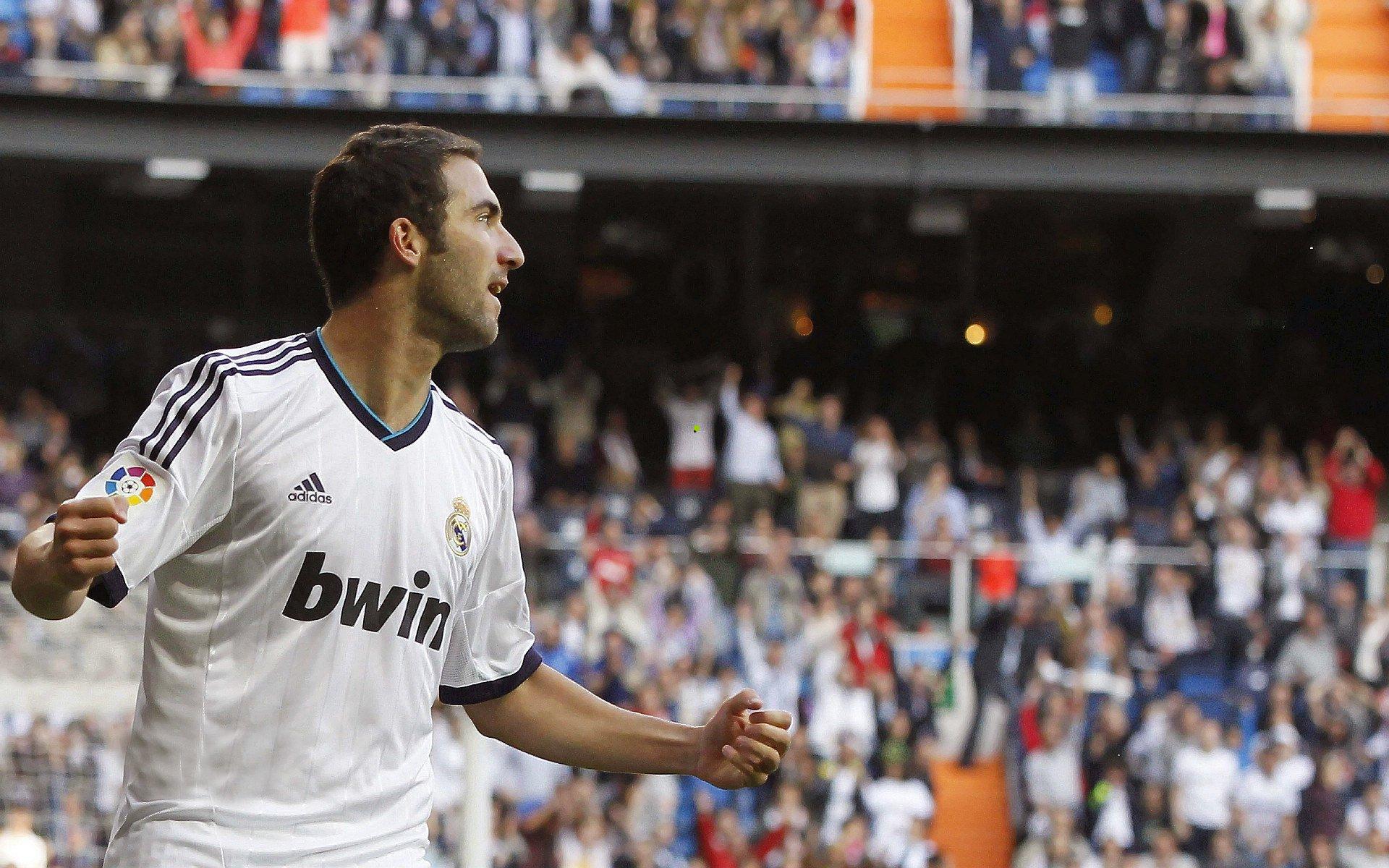 孔帕尼决策，迪亚斯获专门假期以全面恢复精神状态